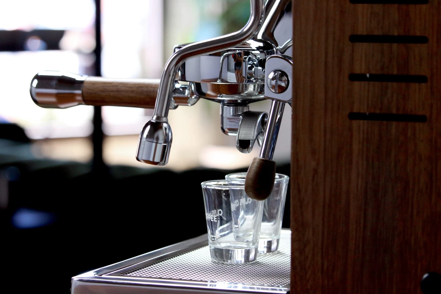 Clive Wood Shop Accessories Style 7 Wood Spouted Portafilter 9 Clive Wood Shop Accessories Style 7 Wood Spouted Portafilter